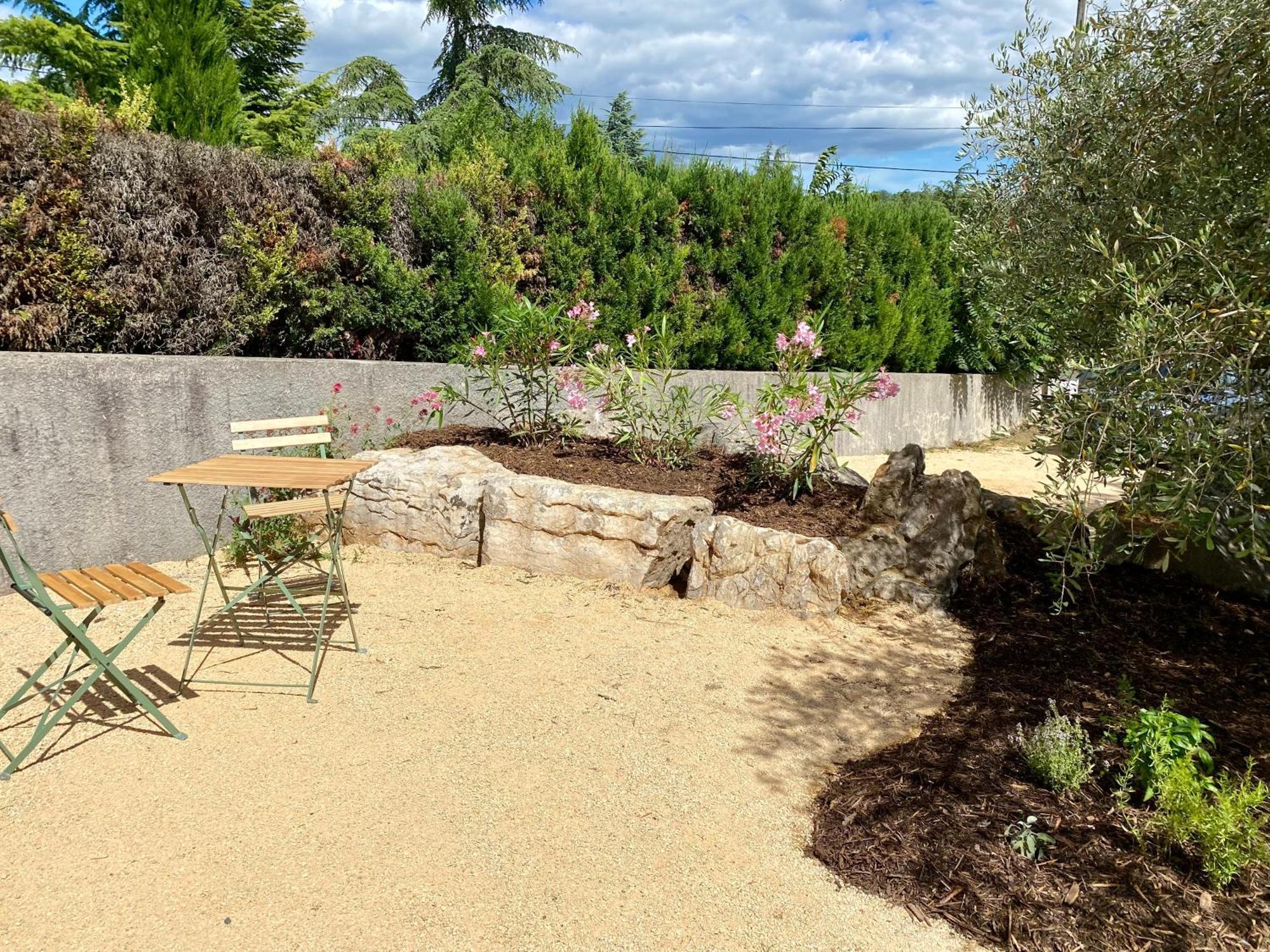 Maison Pour 12P, Piscine A Debordement Chauffee D'Avril A Octobre Inclus Ruoms Extérieur photo